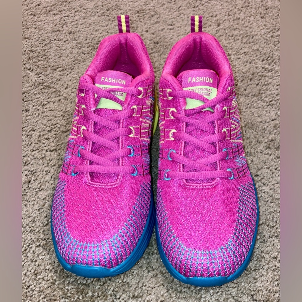 SHEIN Women's Color-block, Breathable, Anti-slip Casual Running Shoes